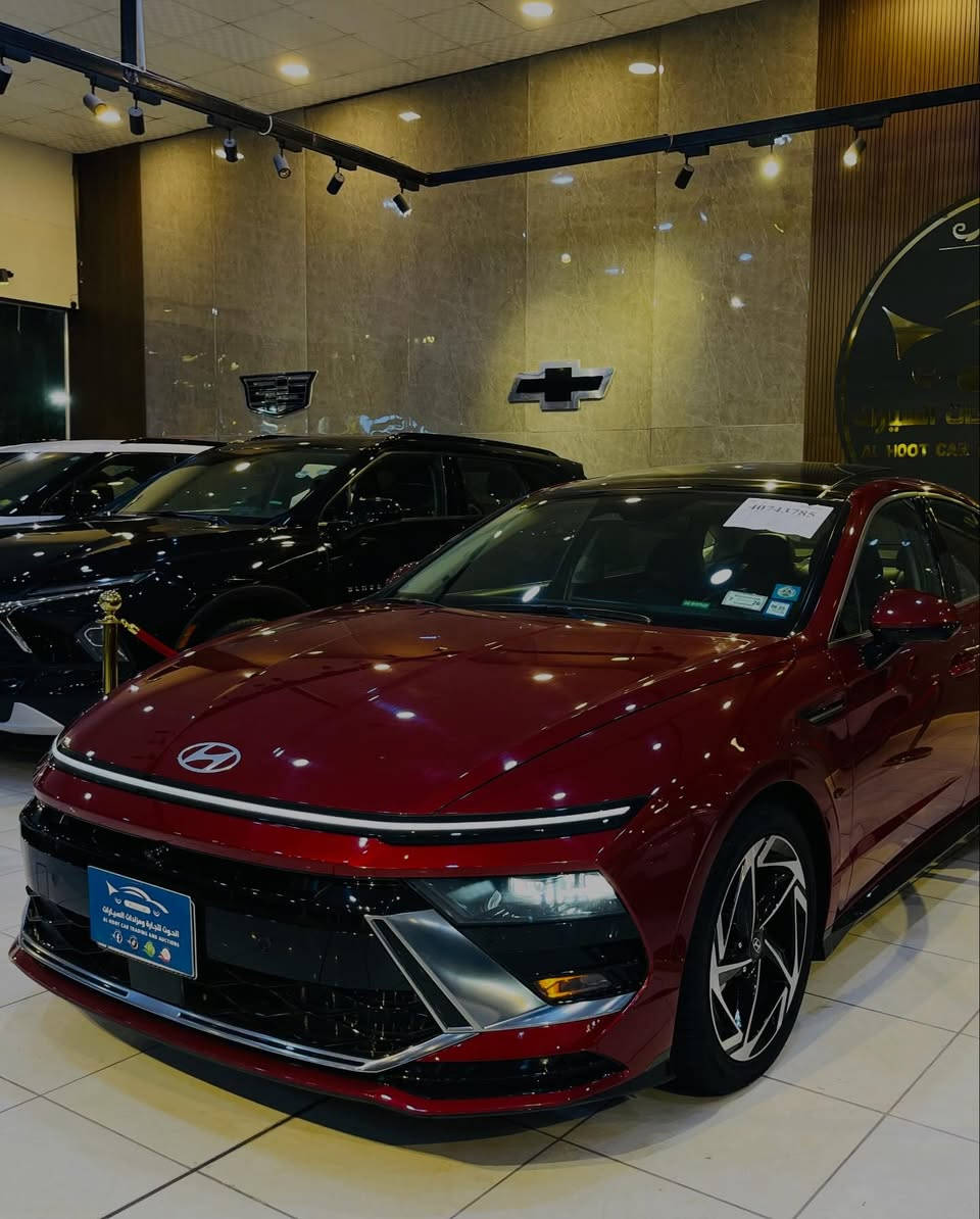 بسم الله ما شاء الله توكلنا على بركة الله.
#الحوت_لتجارة_ومزادات_السيارات 🇮🇶 
______________________________________
#اعلان_بيع_سيارة
🔷السيارة : هونداي سوناتا لميتد هايبرد⚡️🔥
🔷سنة الصنع : 2024
🔷اللوحة : بغداد
🔶السعر : 223 ورقة
🔷الضرر : تبديل وصبغ ابواب جهة الصدر. (صور الضرر مرفقة بالاعلان)
🔷ضرر الايرباك : برده فقط .
🔷رقم الشاصي : KMHL54JJ5RA092089
______________________________________
🔷المواصفات: لميتد 1/1
🔹حجم المحرك 4 سلندر 2.0 هايبرد 
🔹عداد المسافة 26 الف ميل
🔹كاميرات محيطية 360
🔹تقديم ترجيع بالريمونت
🔹فتحة سقف بانوراما 
🔹رادار امامي وجانبي وخلفي
🔹تنبيه الخروج عن المسار
🔹حساسات امامي وخلفي
🔹جنطة كهرباء
🔹كراسي جلد 
🔹الكراسي الامامية كهرباء
🔹تبريد وتدفئة الكراسي الامامية
🔹ميموري كرسي السائق
🔹ويل كب حجم 18 انج مع اطارات بحالة جيدة
🔹وضعيات قيادة
🔹لايتات LED بالكامل
🔹شاشه تحكم بالايعازات
🔹تحكم ستيرن جهتين
🔹بصمة ابواب وتشغيل وتشغيل عن بعد
🔹مع باقي المواصفات الاعتيادية
————————————————————————
☎️ الاتصال :
***********
***********
📍النجف الاشرف - المدينة المائية - مقابل حي الجامعة - قرب سنتر جبل عامل

🔹TIKTOK
https://www.tiktok.com/@hoot.cars?_r=1&_t=ZS-93D4aRKWGKQ

🔹INSTAGRAM 
https://www.instagram.com/hoot.cars?igsh=MWZkcjE5cHhja2Rleg==

🔹WEBSITE 
https://hootcars.autos
