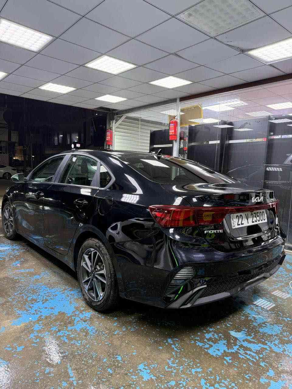 السلام عليكم للبيع 
فورتي موديل 2024 وارد امريكي حادث موضح بالصور 
مواصفات عادية 
جديدة بدون اي نقص 
مكان السيارة بغداد السيدية 
*********** بغداد, العراق
