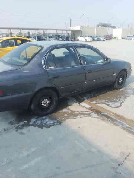 سلام عليكم كورلا موديل 1994سياره بسمي مشروع وطني بعده ما ساقطه السنويه مكينه و كير شادهن قبل أربع اشهر مكينه1400 بيه خياسات أطراف البوب السعر 44وبيه مجال رقم ***********مكان السياره بغداد
