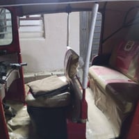 تكتك لبيع موديل 18محرك 20 نضيفة ومعمرة تعمير كامل صبغ سمكرة سعر 3600 و...