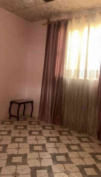 للبيع مشتملين بحي المعمل بصف الخدمي
المشتملين ركن بمساحة 250 واجهة 20 
 استقبال وصالة ومطبخ
 و3 غرف نوم
***********//***********
