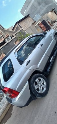سبورتج • موديل ٩ • فتحة سقف