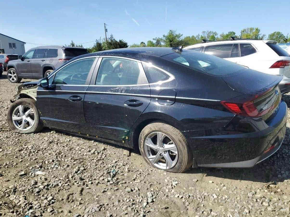 السلام عليكم  #سوناتا ‭0775 311 3683‬
هونداي سوناتا موديل 2023 وارد امريكي 🇺🇸 ضرر بسيط واضح بل منشور السياره 
( بدوون صبغ / بدوون تبديل/ليبل واحد بدون تبديل اي قطعه/ بدوون بارد ) 
( بدوون ايرباك 🤗 جميع الايرباكات سليمه )
الجاملغ مفتوح وراجع نفسه مابي صبغ  بي فقط رصعه بمكان الواقيه .اللايتات نفسهن الاصليات فقط هذا ضرر السياره بجم كله بلادي لغد شاصي بدنه براكيت راديترات تبريد كله بلادي على وضع الشركه تجي وتشوف بعينك 
محرك كير كهربائيات اي عطل ماكو بل سياره 
(( ابيع على الفحص وين بعجبك افحص 👍))
مرقمه اربيل على ايدي رقم هزه فحص كله جديد
سنويه لحد 2030 تريد وكاله او تحويل موجود.
محرك 2500
رادارات جانبيه تحديد النقطه العمياء ⚠️
رادار خلفي ‼️//رادار امامي ❗️
تحديد مسار/ سياقه ذاتيه 
اوتو بريك /توقف ذاتي عند الاقتراب 🚳
هاند بريك كهربائي بصمه ⚡️
اشاره بل مرايه 💡
داخل ابيض🤍
كير دكم 
لايت Led +زينون 4 عدسات بلادي عالي ناصي
بك لايت Led متصل
اوتو هولد /مانع انزلاق
شاشه كبيره تدعم 📲Android Auto/car play
خرائط Gps📌/
كامره خلفيه 📷
4 انظمة قياده  Sport/Normal/Eco
فول تحكمات ستيرن 
كروز مثبت سرعه
شاشة ظبط واعطال بل دشبول
منافذ USP/ 12V 
ويل كب كروم 
حساس اطارات
4 دسك/ Abs
للبيع رايدها 163 وشكراً   ‭0775 311 3683‬ بغداد
