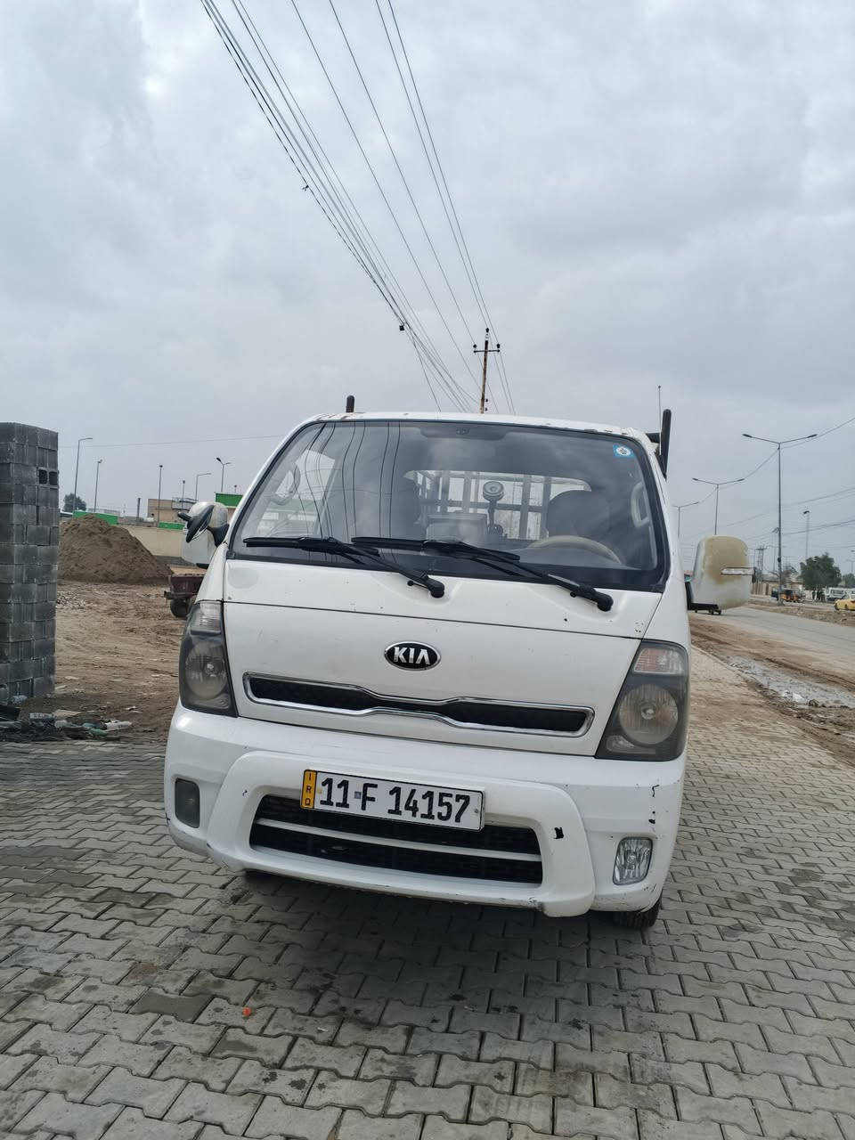 السلام عليكم كيا حمل مسكر مجول 2014 مكفول بدون صبغ ولا ضربه رقم بغداد انكليزي بدون محجر كير محرك اكسل شاصي رقم شاصي كهربائيات تبريد ثلج السعر 110تواصل***********
