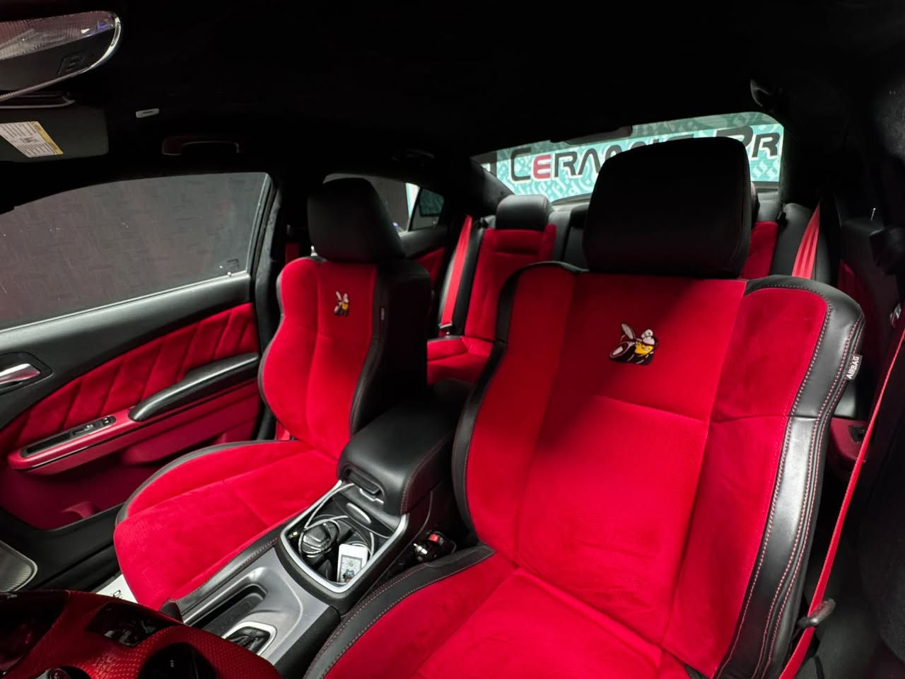 سلام عليكم جارجر srt

المحرك: V8 HEMI سعة 6.4 لتر (6400cc) – سكات باك وايد بودي اصل

موديل ٢٠٢٢ ماشيه25الف مايل

داخله كلين بس هنا صار بيها جاملغ فقط صبغ 

سياره مغلفه كلها ppf ورقه ضمان ١٠ سنوات 

دركه الياف 

عينه سرعه 300 

سقف روز 

غرفه كامله الكنتاره 

ويل تو سايز ٣١٥  

كزوز صوته رعب 

شوته  afe power 

Oil  catch can 

برمجه مصطفى ايكل 

العنوان كربلاء ***********
