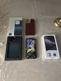 ايفون ١٦ بروماكس • ٢٥٦ • بطارية ١٠٠%