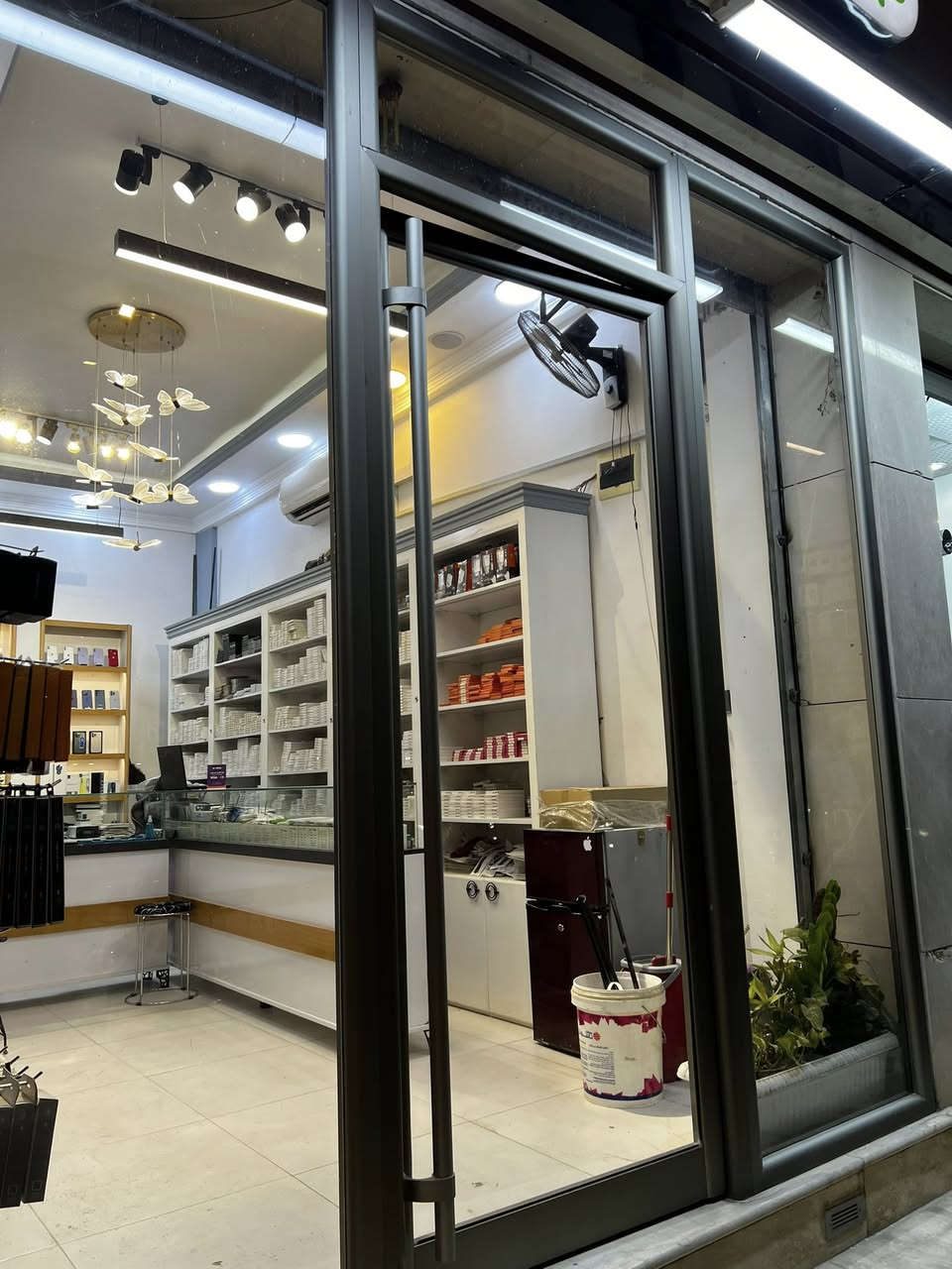 جام خانة 3*3 المنيوم جي 60 للبيع
للتواصل ***********
المكان بابل شارع ٤٠
