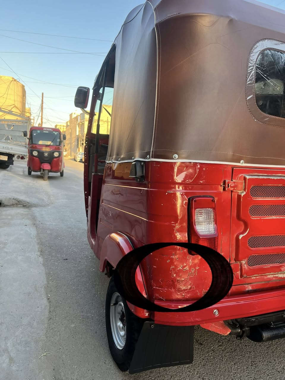 سلام عليكم تيكتك  للبيع موديل 18رقم بغداد انكليزي شرط التحويل  السعر 5 او نص او بيها مجال مكاني الشعب شارع الصحه رقم ***********
