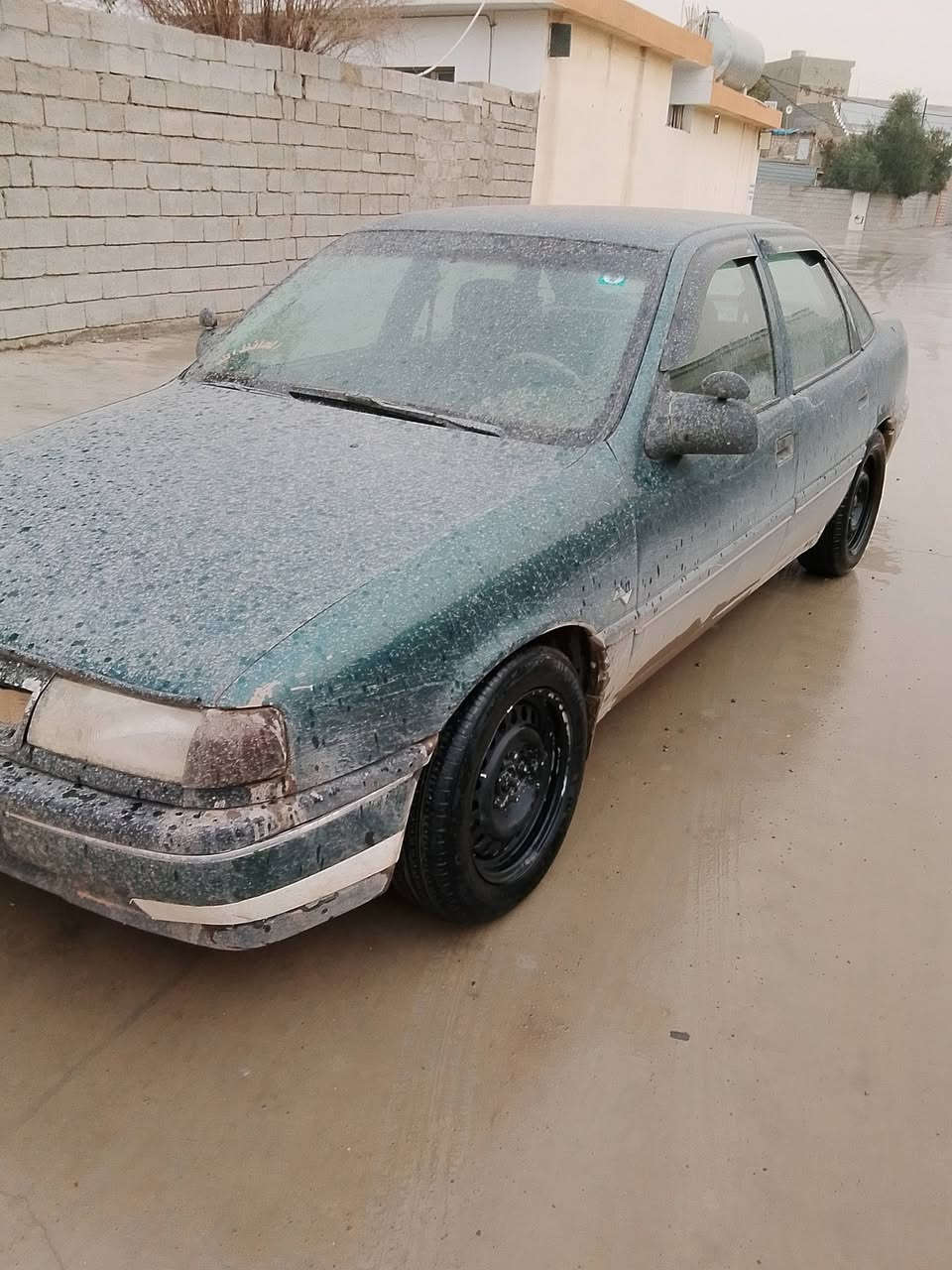 سلام عليكم اخوان اوبل فكتره اوتوماتيك تخم تأيرات جواه صياره حلوا ونضيفه صدر جديد سياره ما متعوبه موديل 1993دبل يرباك رقم صاحب السياره ***********مكلف بل نشر
