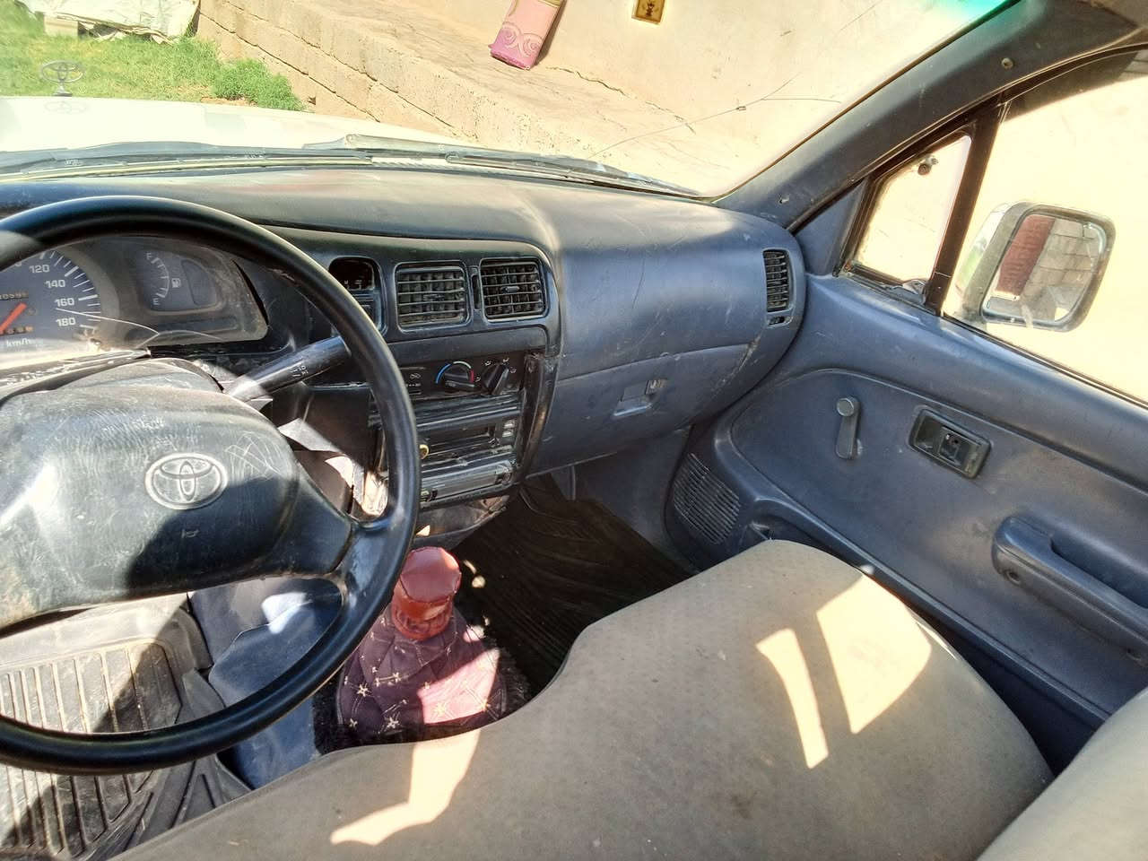 السلام عليكم سياره للبيع رقم جديد به مكانات معجون السعر 65تفاصيل ***********
