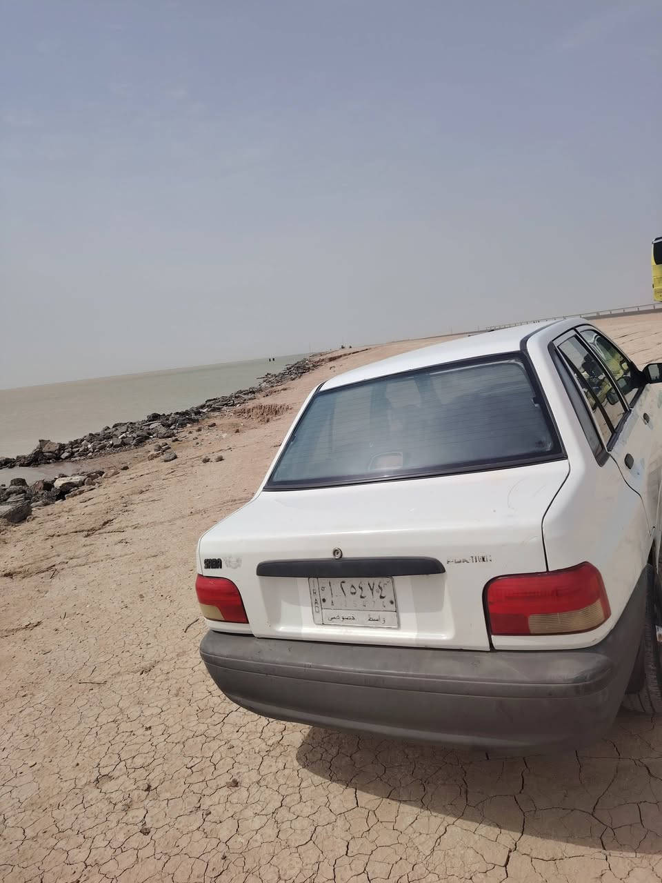 سلام عليكم سيارة سايبا ٢٠١٠ 
سيارة سايبا ٢٠١٠ مكينة بيها دخان مو دائماً نوبات من اشغلها كيرها نضيف صدر حدادية جديدة تبريد شغال رقم واسط مكانها واسط  سعر ٣٢ بيع او مراوس  واي استفسار هذا الرقم وبيه واتساب ***********
