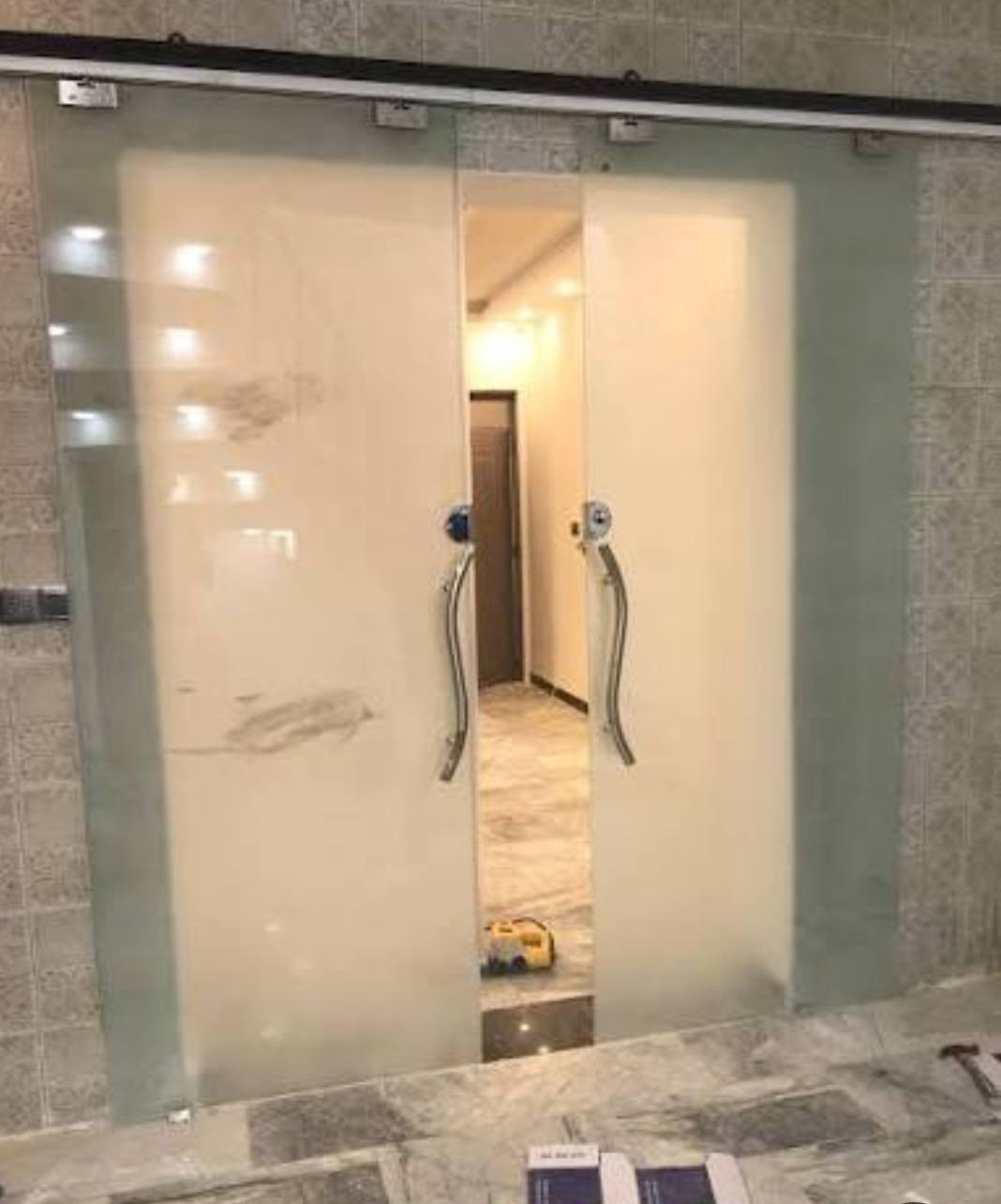 ألهم صلي عله محمد والئ محمد
تم فتح محل زجاج بجميع الأنواع    10ملم +6ملم +4ملم 
 لعمل الواجهات والمحلات والبيوت      
وال PVC و الألمنيوم و الأبواب         ,
ب أسعار الجمله العنوان قرب 
مطعم سيد هشام  
بأدارة: حسين الجبوري 
      ***********
      ***********
      ***********
