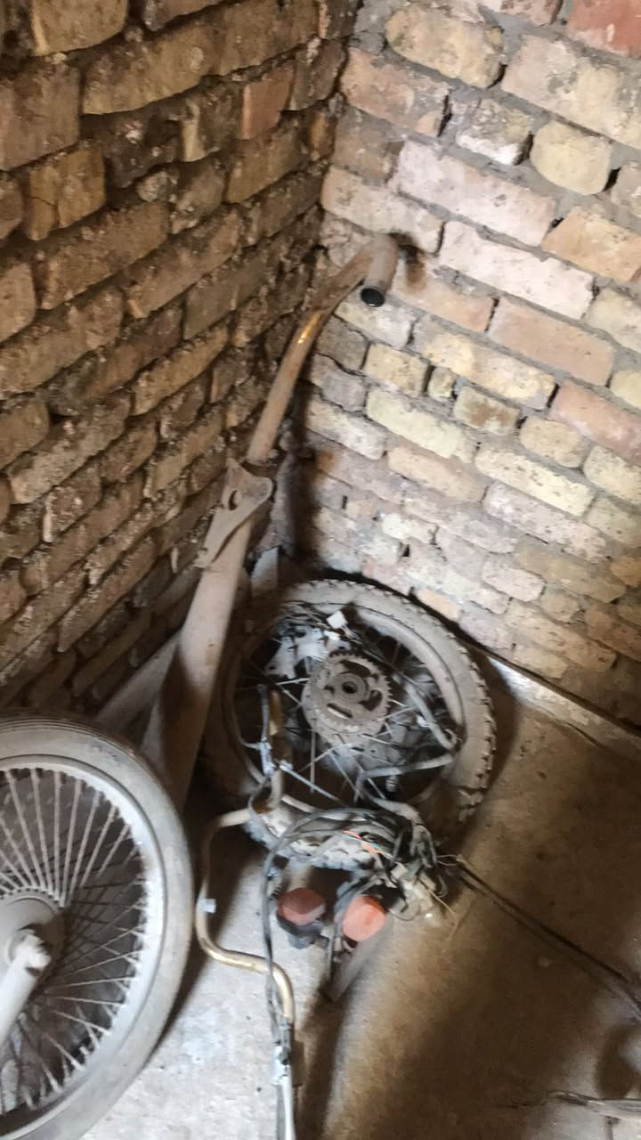 سلام عليكم غراض دراجه للبيع عوزهن بس تنضيف والمكينه كاطعه نار مكاني ديوانيه السعر خاص ويدلل الشراي


**إذا كنت صاحب هذا الإعلان وتريد حذفه لأي سبب، رجاءا أرسل رسالة إلى الدعم الفني**