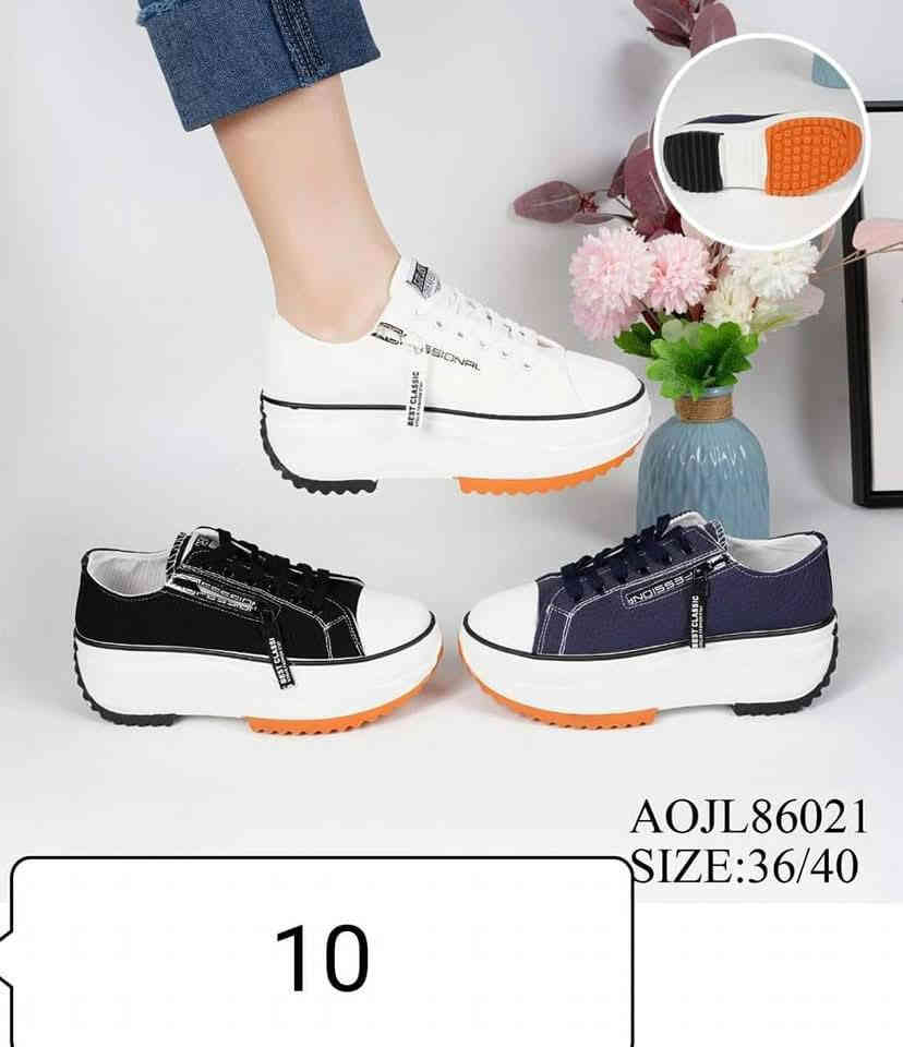 عرووووض  لمدة يومين فقط فقط
كل 4احذية ب25

مجمع الحاجه ام مهيمن واولادها 
رمادي تأميم 8شباط قرب سوق 8شباط
***********
@إشارة
