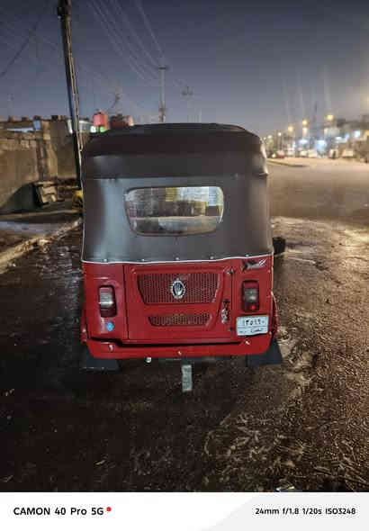 السلام عليكم تكتك مديل 22 رقم وسنويه محرك مفتوح اابدي بي رصعه جوه البك لايت السعر 7750 مكاني البصره الحيانيه ‏‪***********‬‏
