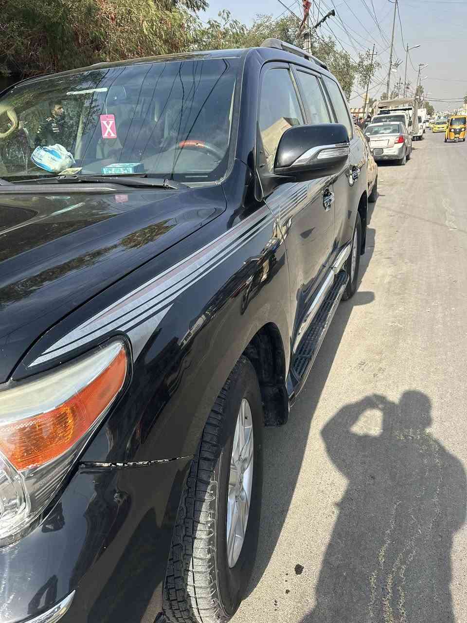 السلام عليكم
للبيع تيوتا لاندكروز موديل 2014 

رقم بغداد بأسمي 

مكينه 6 اسلندر

السعر 370 وبيهة مجال 

العنوان بغداد

***********
