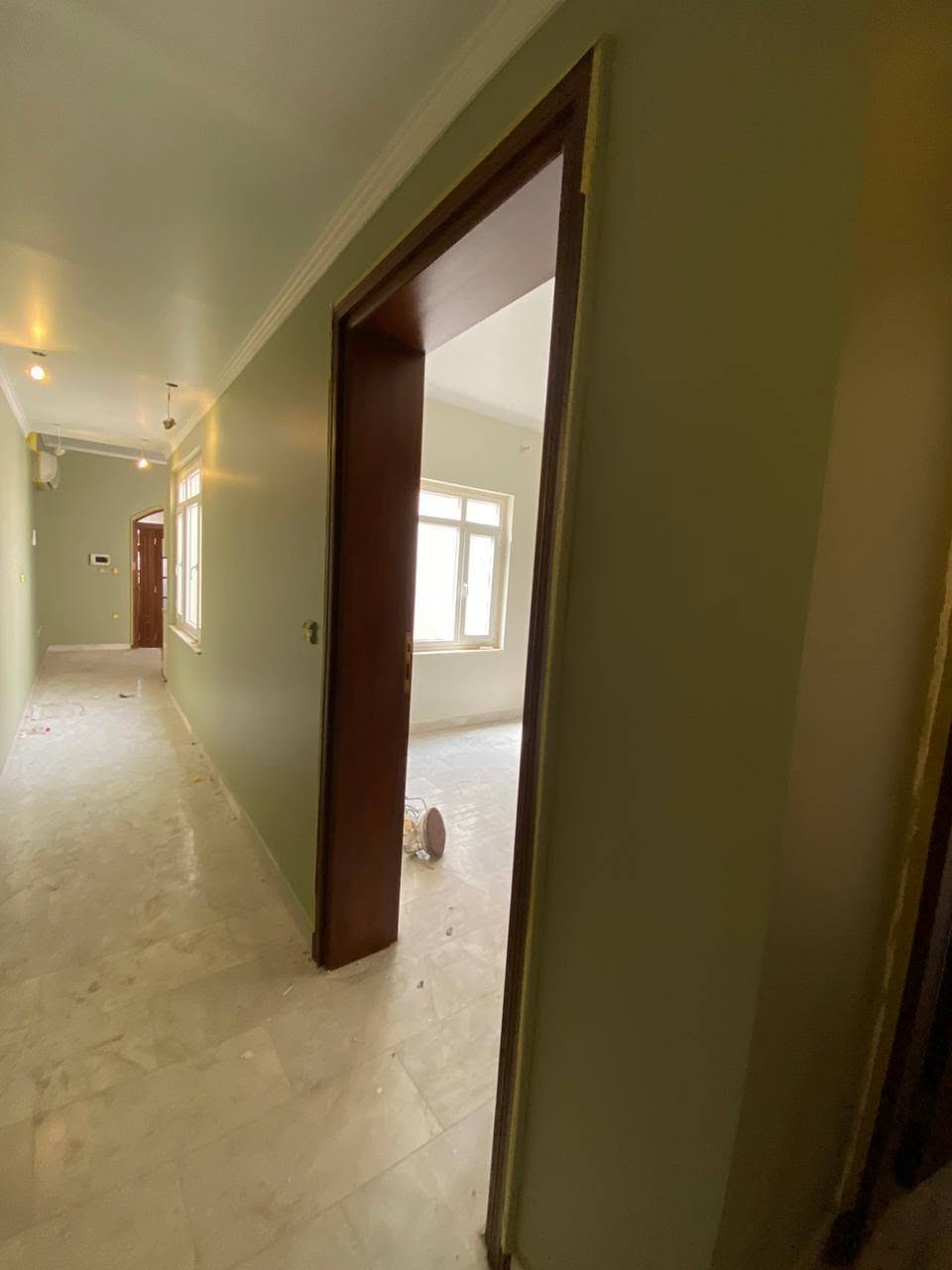 صباغ وديكورات منازل لعمل جميع الديكورات الخارجيه وداخليه بسعار مناسبه وعملنه تسليم مهندس 

رقم الهاتف ***********
