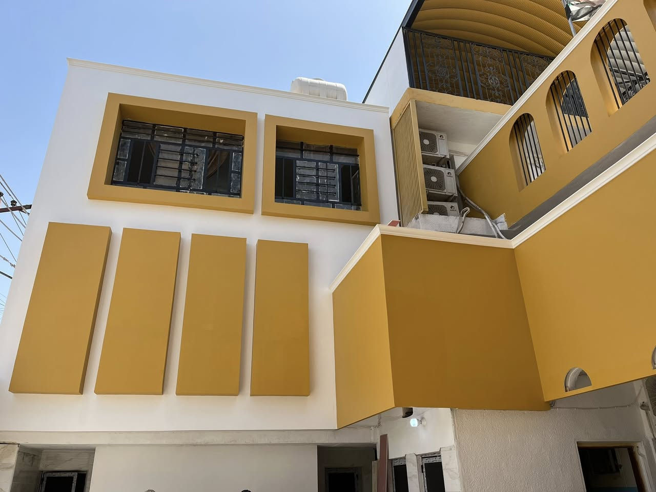 سلام عليكم حداد وجهات تغليف بورسلين +بوردكس كادر متكامل 
***********
