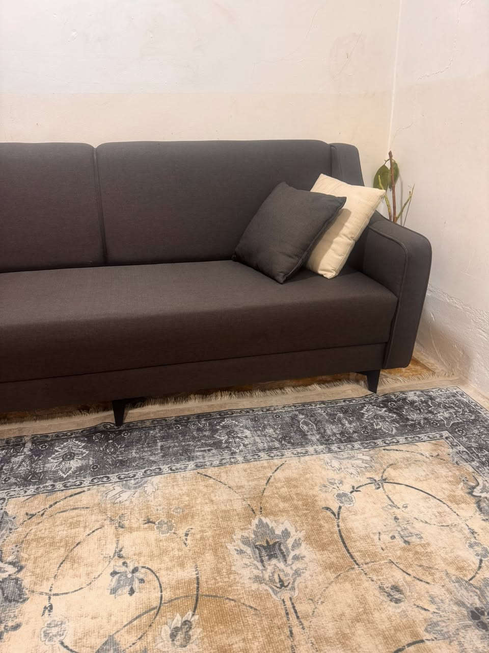 ديوان ٦ متر بو فروشتن / كركوك


**إذا كنت صاحب هذا الإعلان وتريد حذفه لأي سبب، رجاءا أرسل رسالة إلى الدعم الفني**