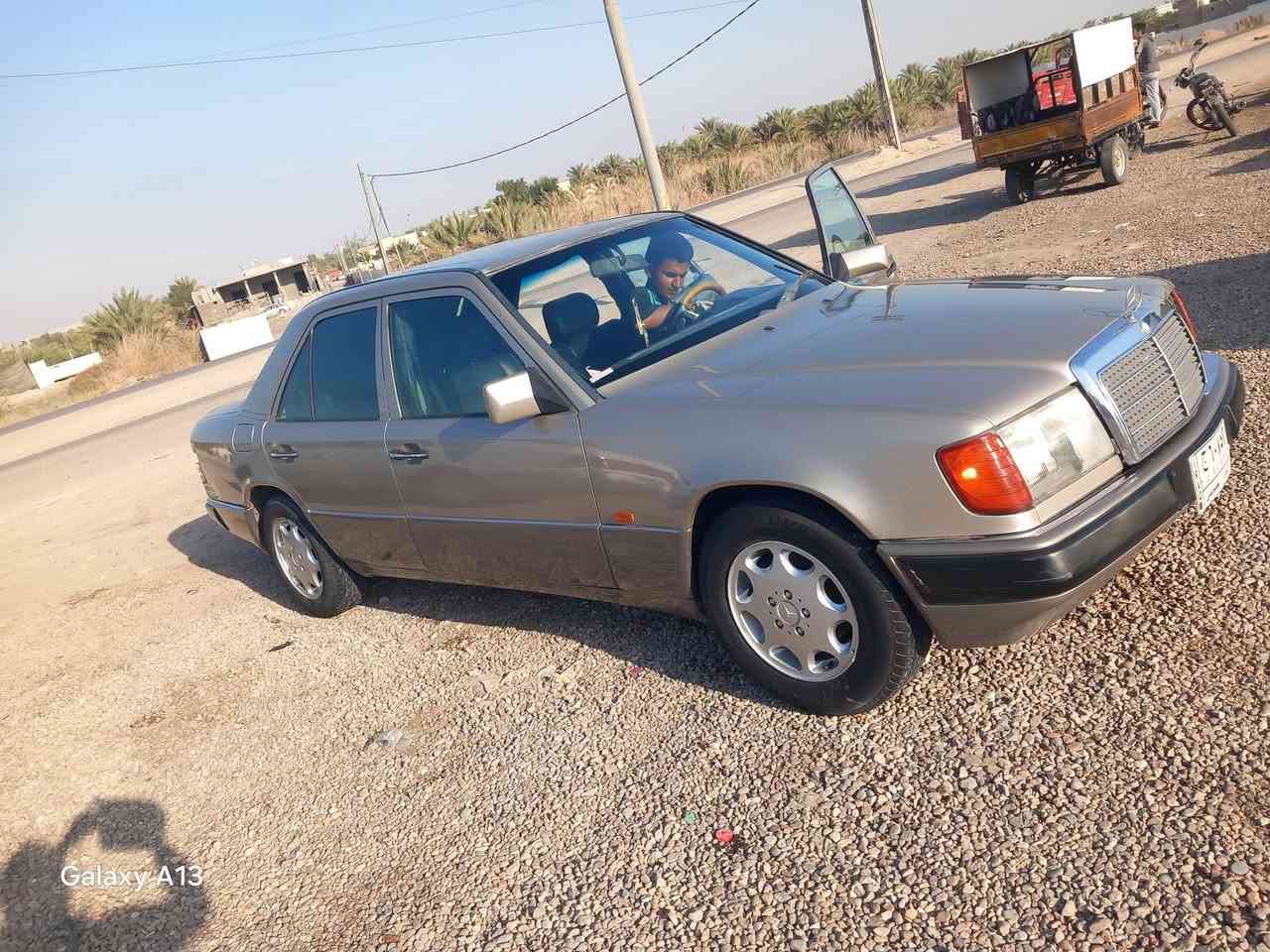 سلام عليكم مارسد س دب مديل ١٩٨٧ كفاله عامه مكينه وكير بطه في فيتي كفاله السعر ٥٥ مكانها البصره قضاء المدينه ***********او
