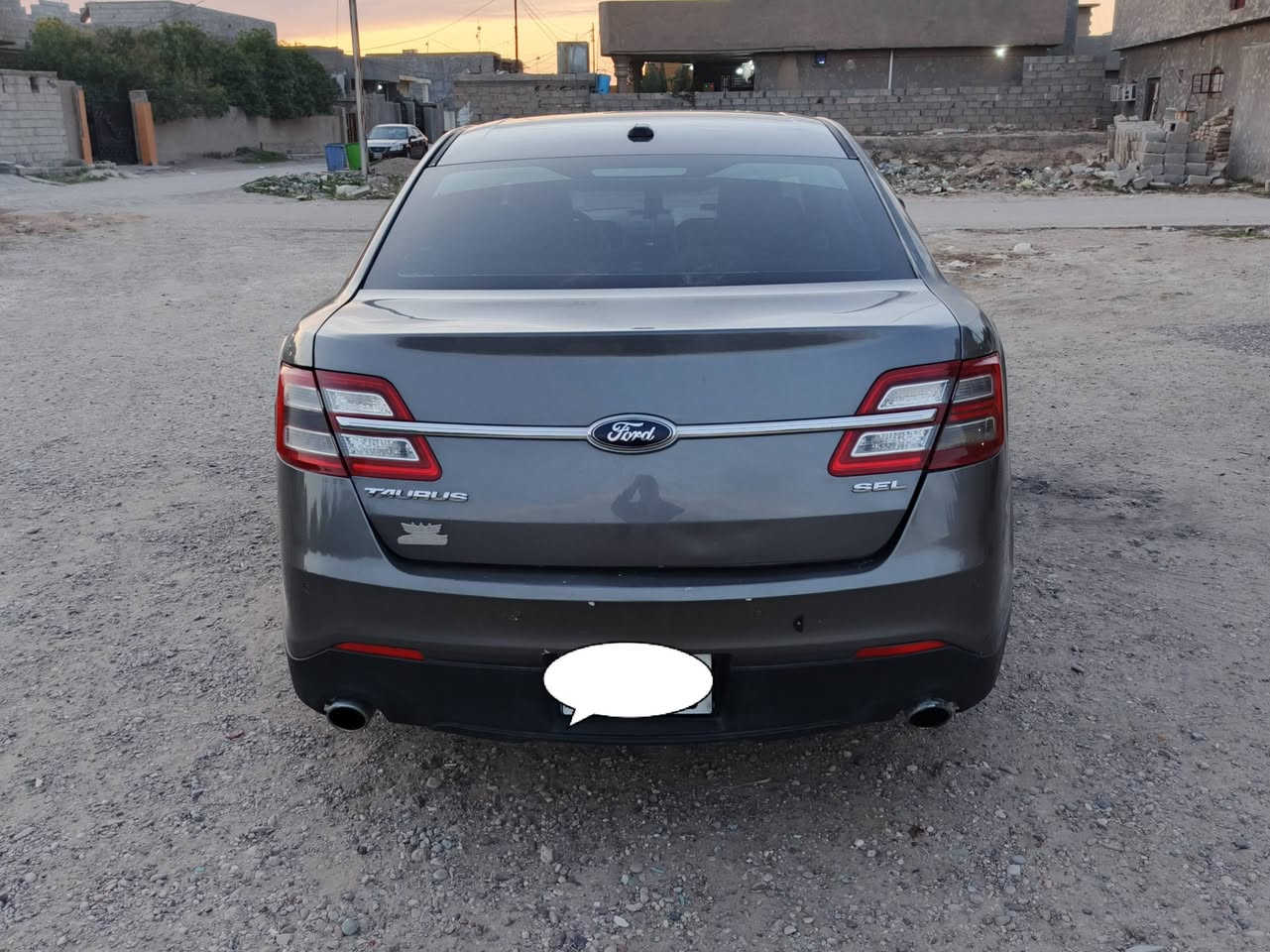 السلام عليكم من رخصة الادمن.. فورد توريس.. ٢٠١٣ ... رقم شمالي.. گير تمام ... محرك إدامة سيف الفضلي... تدفئة تبريد وبقية مواصفات النورس معروفة.... سعر ١١٠ $ 
للتواصل ***********
