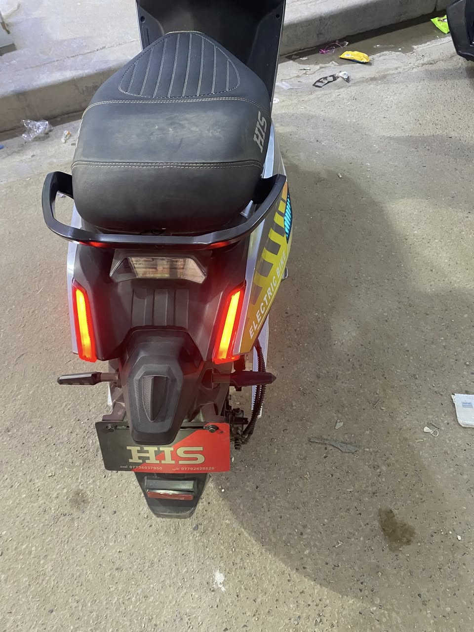 سلام عليكم دراجة شحن his f1 للبيع السعر 825 الف  للاتصال على  *********** مواصفات الدراجة تشغيل عن بعد فتح و قفل وتشغيل عن بعد و لد متغير مكاني بغداد الدورة
