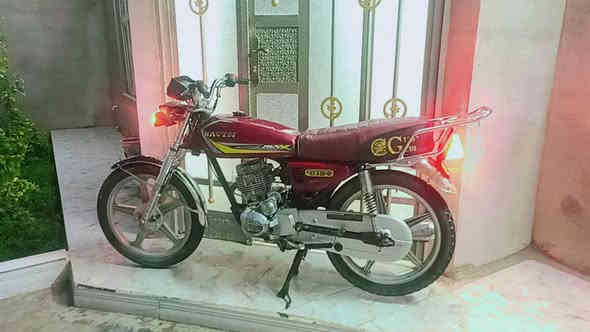 السلام عليكم ماطور خمسة كير محرك شرط لاصرف لابخار كهربائيات كلها شغال سلف لايت اشاير باتري جديد دبلات كلها شغال ماطور نضيف مال شغل سعر 290 مكاني كركوك ***********
