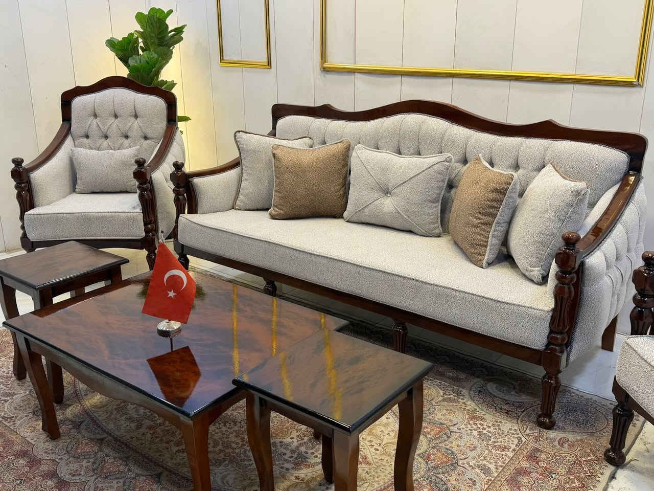 مع ديلينا خلي ترتيب صالتك علينا😍
ارقى وافخم الاطخم التركية 👌🤩مختاره بعنايه ودقه مصنوعه من اجود انواع الخشب 🪵🪵الزان الاصلي وليس المقلد😎😏 
ملاحظه ((تحت كل صوره سعره موديل))
 حفر زان يدوي فخم جداً😍 )🪑🪑
خشب تركي زان اصلي 🪵 
قماش درجة اولى ارقى انواع الاقمشه ✨✨
10مقاعد (قنفتين+4كراسي)
مع  طبله كبيره وطبلتين مربعات  ..
للحجز والاستفسار مراسلة الصفحه او الرقم 📞📞
0773 429 3400
العنوان

بغداد طريق بعقوبه الجديد بعد سيطرة الراشديه مقابيل مقابل منطقه كصيرين  او حسينيه الكصيرين ام القبب الذهبيه عالشارع العام المؤدي الى ديالى وكركوك

متواجدون كل ايام الاسبوع من ال9 صباحاً الى 6مغرب
