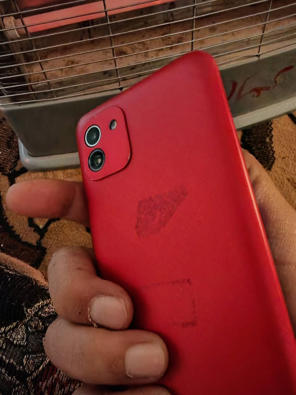 السلام عليكم موبايل للبيع
ما مفتوح شرط بعدو نضيف الذاكره 128وسعرو مناسب ويرهم مراوس  والله حيهم الكرايب***********
