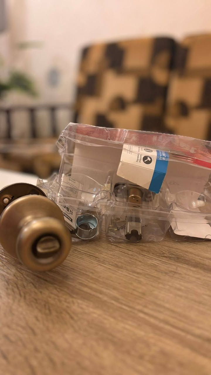 ايدين ابواب نحاس وبرونز السعر 15 دينار منهي للاستفسار رقم 0789156784


**إذا كنت صاحب هذا الإعلان وتريد حذفه لأي سبب، رجاءا أرسل رسالة إلى الدعم الفني**