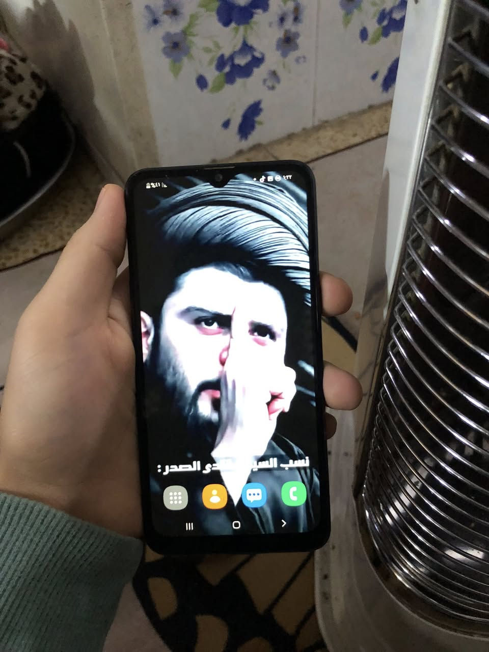 السلام عليكم موبايل اي ١٠ اس ذاكره ٣٢ كله شغال سيم كارت ٢ ورام بصمه وجه وبصمه اصبع كامره خلفيه شغاله بس طايحه الجامه بي فطر بال شاشه باقي الجهاز كله شغال يفيد تصفح او للجهال او تخلي بي سيمكرتاتك ومعلوماتك السعر ٣٥ قفل قفل 🔒 العنوان بغداد الرشاد شارع القاعده رقم الهاتف ***********
