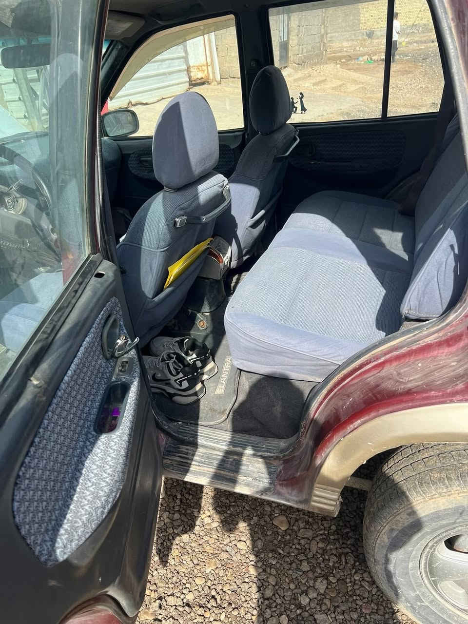 السلام  عليكم سبورتج موديل 95 محرك جديد كابريتر صدرها نضيف يعوزها ترتيب رقم بغداد مشروع موازي شرط التحويل العنوان بغداد شارع فلسطين السعر 28$وبيها مجال رقم الهاتف ‭٠٧٧٠ ٧٠٨ ٩٨٥٢‬
