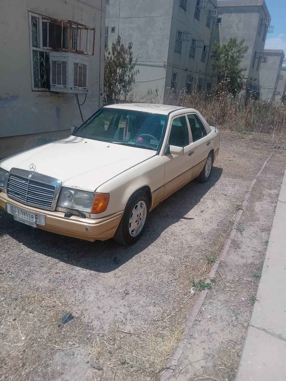 مارسدس دب مديل 1990 محدثة 1993 السيارة فول اسلايت دبل اريل السيارة ابلادية محرك أسود لاصرف ولابخار رقم انبار مشروع وطني شرط التحويل تخم ويل اكروم مكاني كركوك وهذا رقمي *********** اريد امروس حسب القناعة

