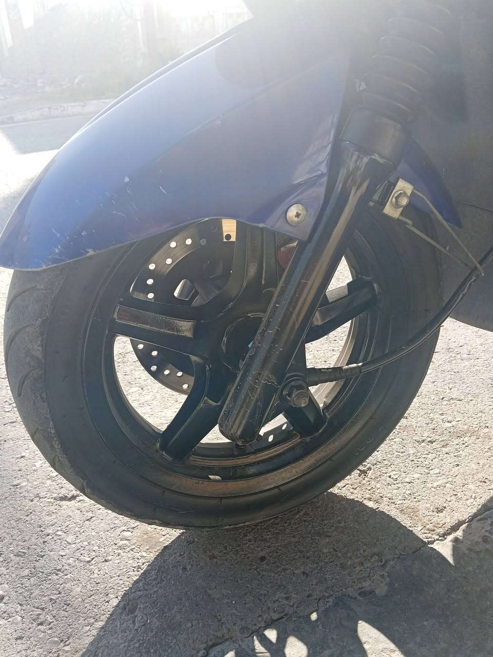 سلام عليكم دراجة سكنس نثية ياباني 110ستاند حساس نضيفة ابلادية ممفتوحة كلجات رياضية شلعة معدل كهربائيات سلف هندر اشاير يمنة يسرة هورن كيج بانزين كيج سرعة شغالات دبلات ناعمة تخبل قفل جنطة قفل استيرن اوراقها موجودة اريدها ب850وبيها مجال بسيط مكاني بغداد حي الجامعة رقم الهاتف ***********بي واتساب وبالعافية على ياخذها
