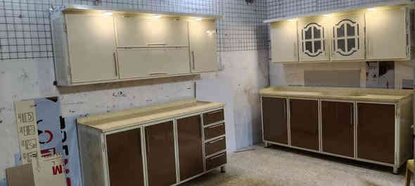 كاونتر اربع قطع تفصال درجة اولى كله مرمر نظيف جدا لايوجد ضرر العنوان بغداد الشعب الي يريد الفيديو والتفاصيل كاملة يراسلني على الواتساب وهذا الرقم ***********
