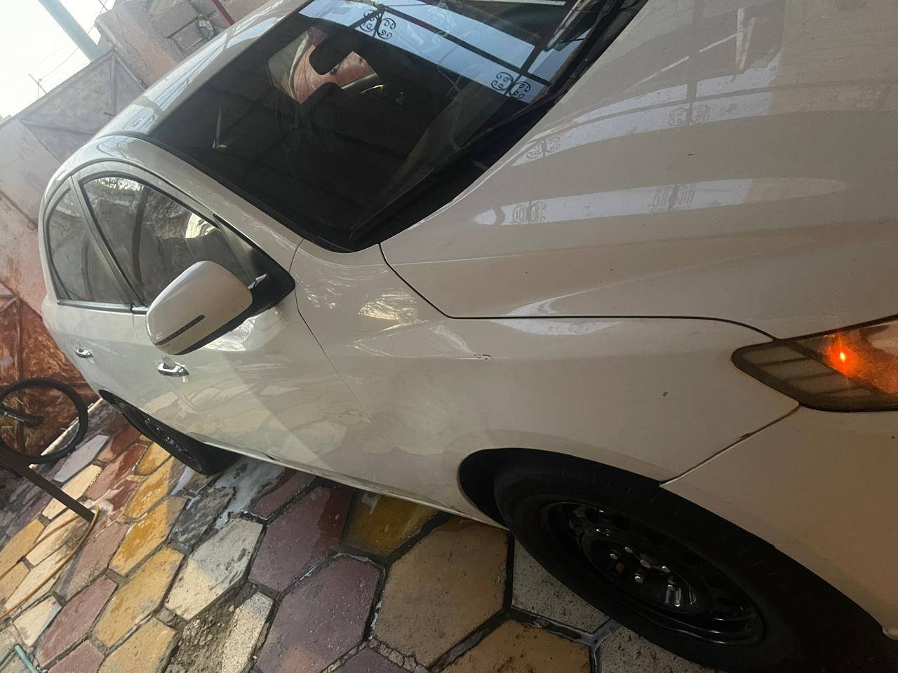 السلام عليكم، كيا سيراتو 2012 خليجي بصرة. بأسمي، لاضربة ولا تبديل ولاصبغ. تخم تاير، تدفئة وتبريد. حدادية 80% مكينة بيها بخار. ***********. البصرة, العراق
