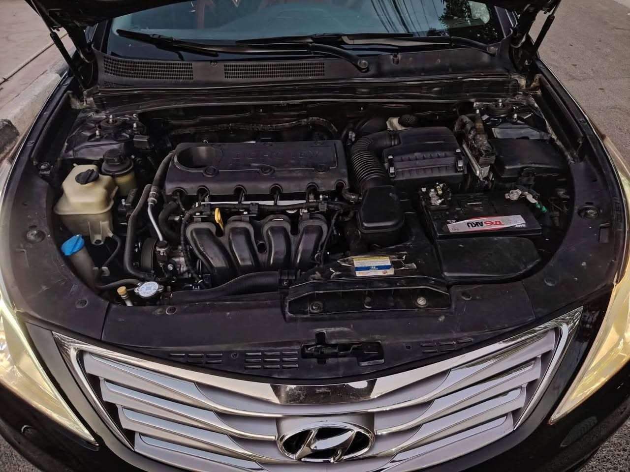 ازيرا موديل 2014
رقم سليمانية 
مكينة 2400
فووول واحد على واحد
للأستفسار***********
