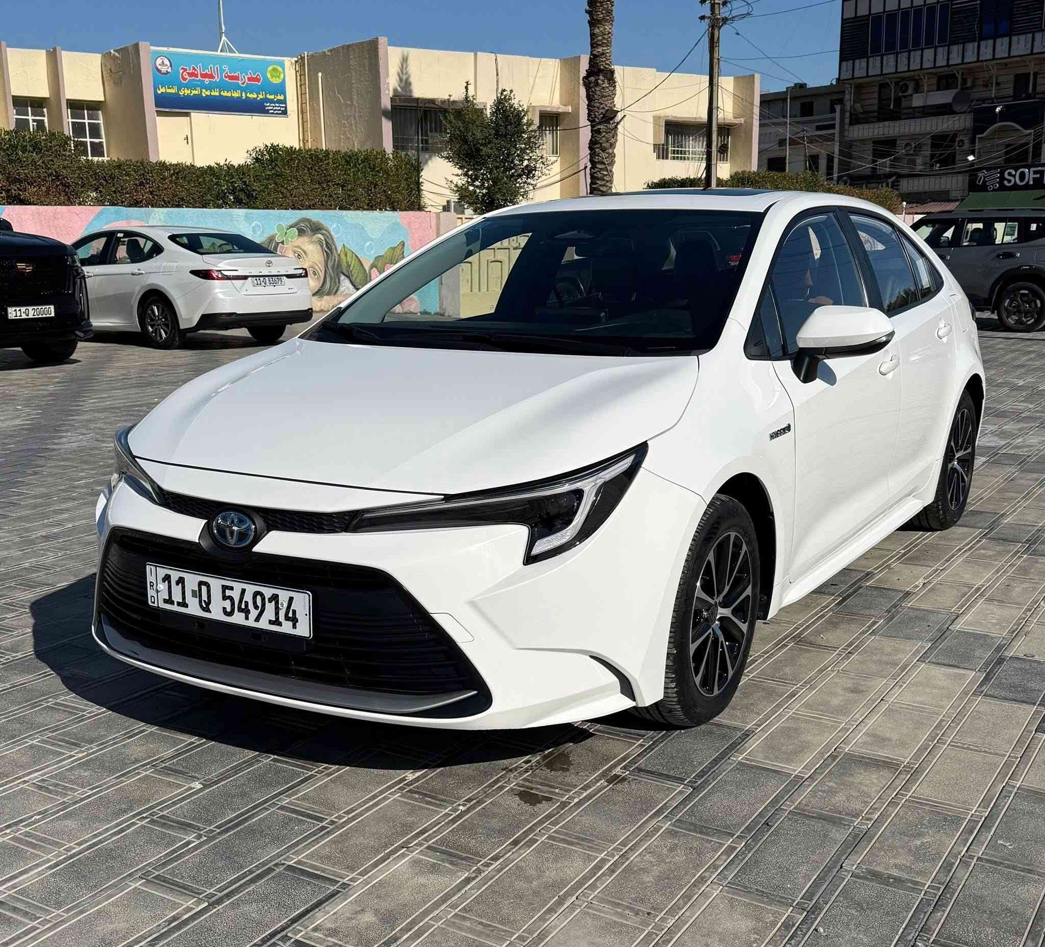 تويوتا كورولا
موديل 2024 
ماشيه 31 الف كيلو 
كفاله عامه 
كشن كهرباء . وجلد 
للاستفسار .***********
