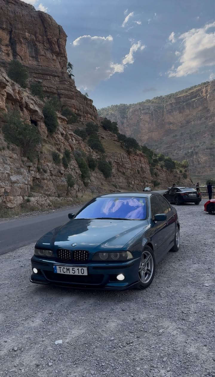 سەرەتا بە ناوی خوای گەورە 
Bmw e39 525 2002 M
مەنەفێست ئەسڵی ٢٠١٩ داخیل بوە هەزەی نوێیە و غرامە بەشەرت نیە 
بی ئێم سەقەر مۆدێل ٢٠٠٢ 
بیلاد ئێم ٥٢٥ دەبڵ دیجیتەڵ 
گێر تۆماتیک و سپۆرت و حادی 
گێر و مەکینە بەشەرت 
تەبرید ساردو گەرم بە شەرت 
کوشین هیتەر و شامۆ و سیاحی 
سوکان ڤۆلیۆم تەحدیل سورعە 
داخییلی کامل ڕەش سەقف 
حیزام سبوخ لۆ جوانی سەقفی بە شەرت
بێ لێدران و دەحم پشت و پێش کەپس 
سەیارەکی توندو تۆڵە بێ مەسروف  
٧٢ وەرەقە مەجالێکی زۆر کەم أربيل, العراق


**إذا كنت صاحب هذا الإعلان وتريد حذفه لأي سبب، رجاءا أرسل رسالة إلى الدعم الفني**