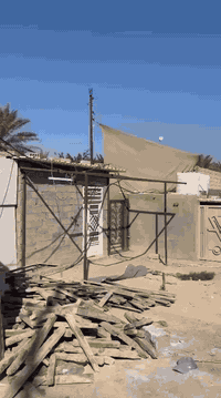 سلام عليكم
قطعت ارض للبيع مع بيتين
كل بيت مساحته 200 متر
كل بيت بي غرفه وهول ومطبخ وتحتوي عله 3 محلات عله شارع
المساحه دونم
العنوان كربلاء /طريق يا حسين قرب جامعة العميد رقم العمود 1212
استفسار الرقم /***********
