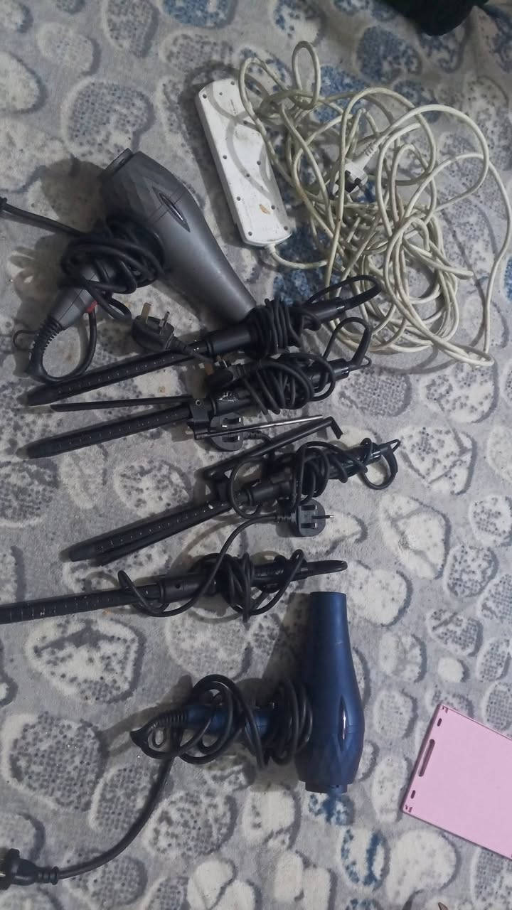 غراظ صالون ع الشغل مرايه تشتغل اناره وبيها بلكات مال سشوار رفوف سيروم نفس شركه الكاويت متوفره بعد كارتونه كلهن بسعار مناسبه مكان حي النصر


**إذا كنت صاحب هذا الإعلان وتريد حذفه لأي سبب، رجاءا أرسل رسالة إلى الدعم الفني**