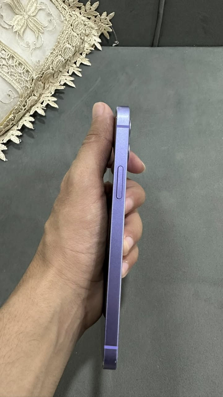 ايفون 12 العادي 128G 
الجهاز مامفتوح 
ويا فقط كارتون وكفر 
وعندي وصل الشراء 
بي طخات بل اطراف مثل ماموضح بالصورة مامأثر على الجهاز 
السعر 325   
مكاني الجزيرة باب الهوى


**إذا كنت صاحب هذا الإعلان وتريد حذفه لأي سبب، رجاءا أرسل رسالة إلى الدعم الفني**