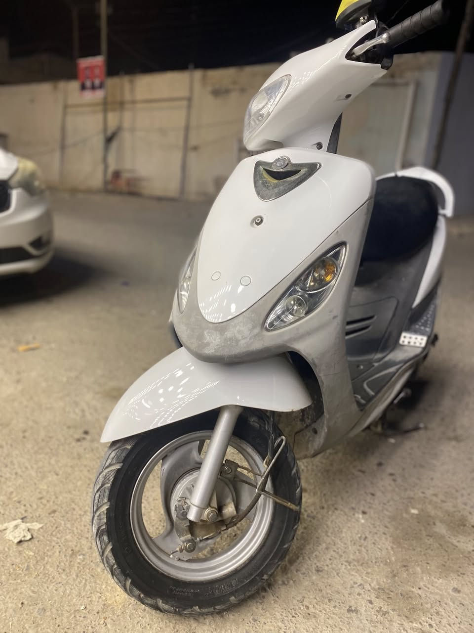 السلام عليكم دراجه ماكس منغولي للبيع نكره سلف كهربائيات كلاشغال دراجه كلش حلوه ونضيفه السعر 550 بيه مجال مكاني ديالى بعقوبه الاتصال علا هاذه الرقم ***********
