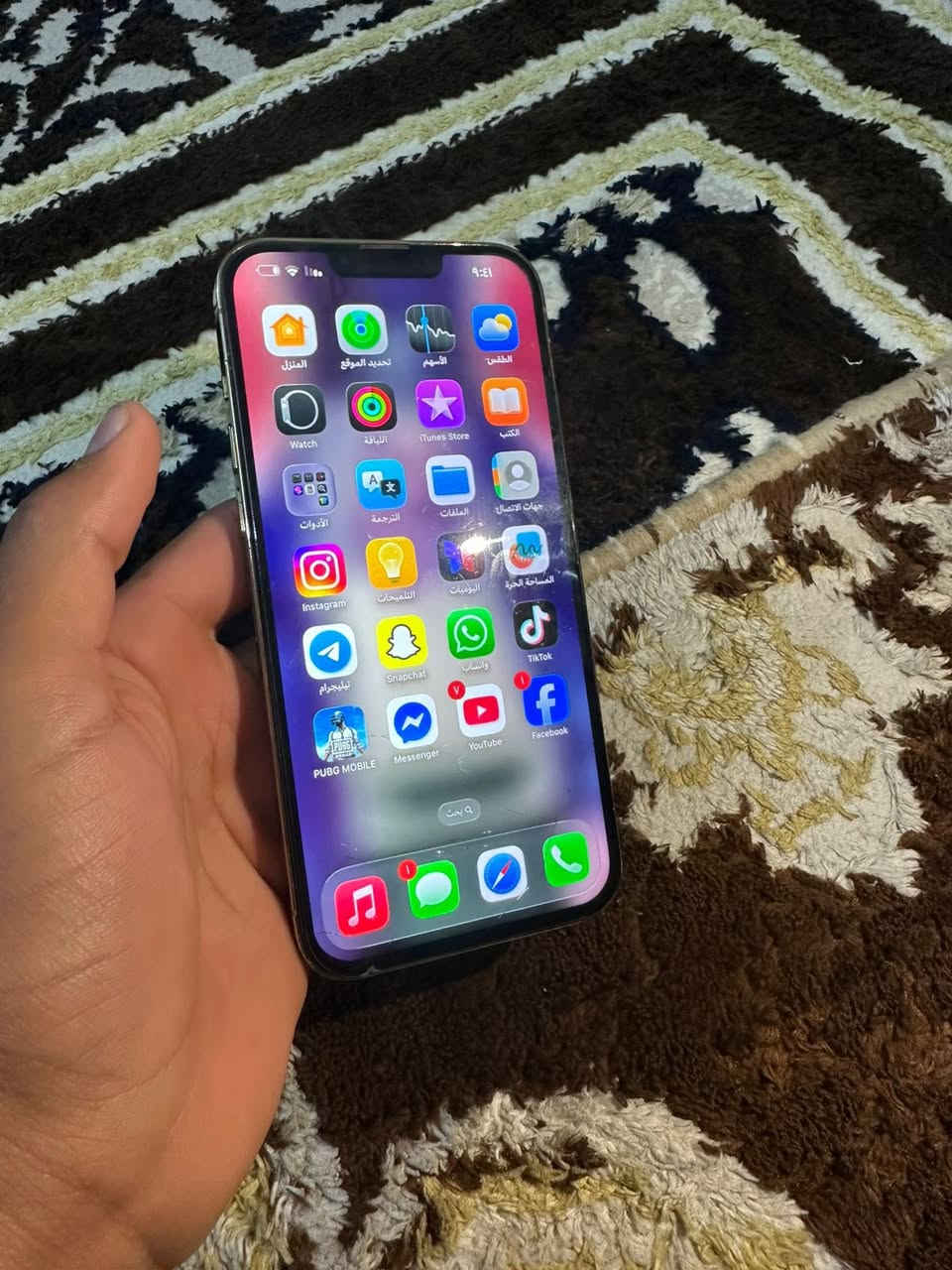 ايفون ١٣ البيع مبدل شاشة اصلية سعرة ٣٥٠ ألف بي مجال *********** بي بس واساب
