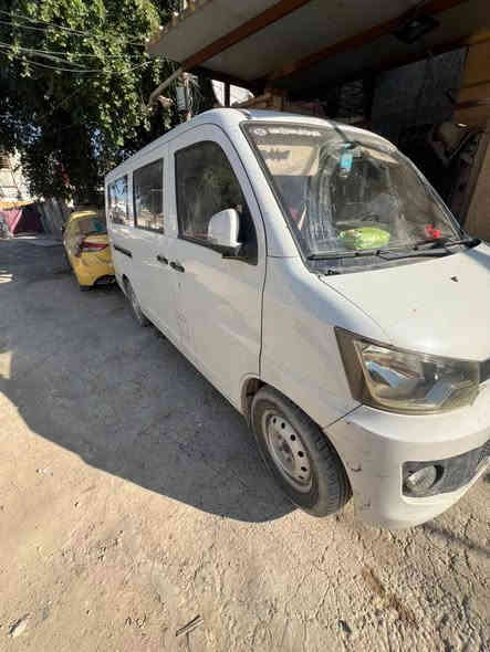 فاو باص موديل 2015 ماشية 8000 زيرو دوشمة جديدة، تخم تاير، باتري جديد، هيأتة مصفرة، شرط التحويل 
السعر 60 
الموقع بغداد
الرقم ***********
