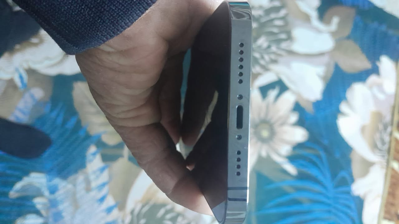 السلام عليكم أيفون 13برو ماكس لا مفتوح ولا مصلح الجهاز وتر بروف البطاريه 85ول ذاكره 256 السعر 650مكاني جزيره بغداد السياحيه ***********
