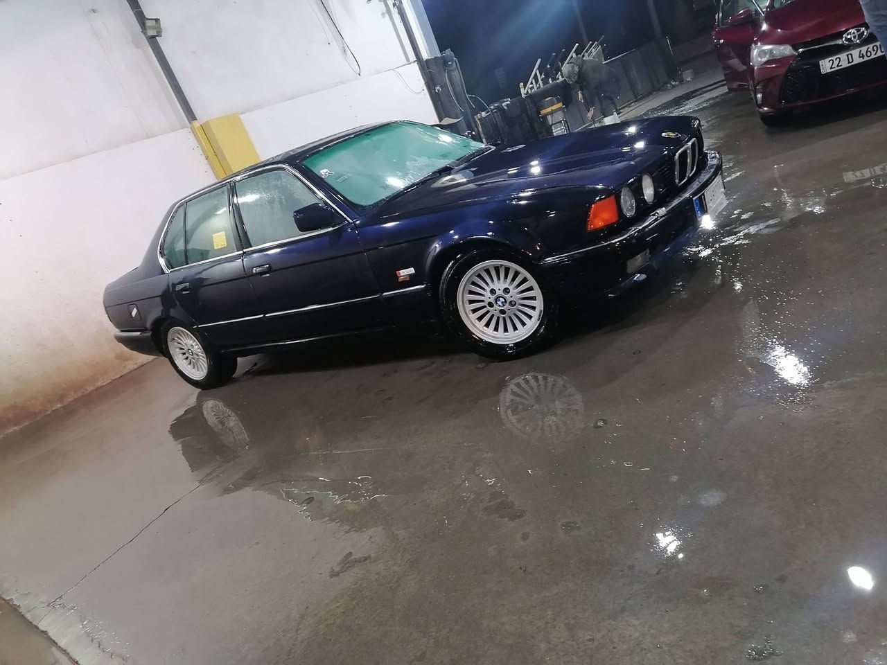 بيع مستعجل
رقم بغداد سنوية ساقطة 
سعر 35 
سيارة كلشي مابي 
الإبرفلو جديد نوزلات جديد 
سيارة نظيفة جدا 

مكاني كركوك 
***********
