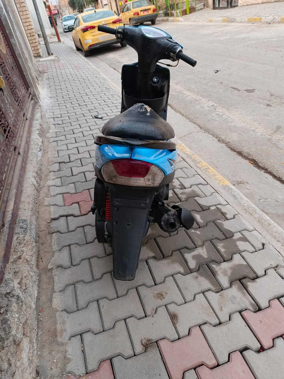 سلام عليكم ماكس عدله ١٢٠ياباني دراجه كلها شغاله كفرات مختم ختم واحد مكينه بلاديه سلف هندر كهربايات كلها شغاله شلعه ومعدل فول اوراق كامله بسمي السعر ٥٥٠المكان بغداد الحسينيه مال راشديه ***********
