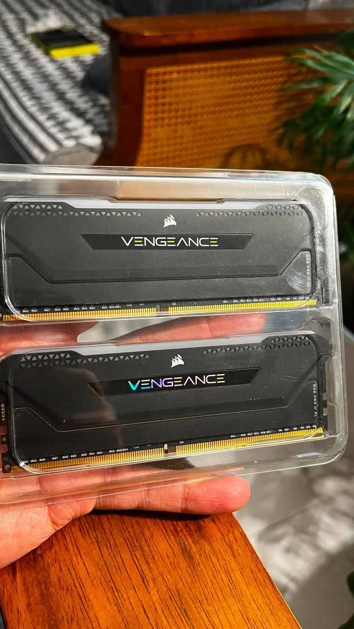 رامات للبيع
Corsair vengeance 2x8gb 3600mhz cl18 ddr4 

اخت الجديده مع الكارتون سعرهن 150 مع ضمان 6 اشهر


**إذا كنت صاحب هذا الإعلان وتريد حذفه لأي سبب، رجاءا أرسل رسالة إلى الدعم الفني**