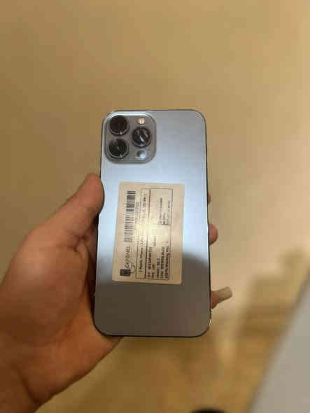 ايفون 13 برو ماكس 256 بطاريه 90 لون بحري مكفول اي خلل مابي 
ايفون 13 برو ماكس 256 بطاريه 88 لون زيتوني  مكفول السعر 715 قفلهن مكان حريه ساحه عدن ***********
